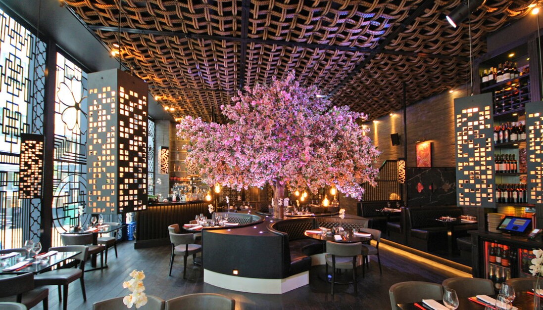 Ako vybrať umelý strom do interiéru