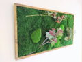 Machový obraz- Lesný mach s dekoráciami 40cm x 80cm 
